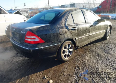 2007 Mercedes-Benz C 280 Luxury 4Matic z USA, uszkodzony, nr VIN WDBRF92HX7F921810